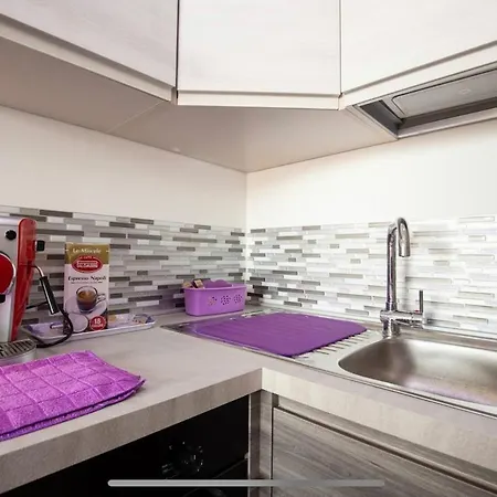 Stylish Close By Trastevere And Life Apartment *