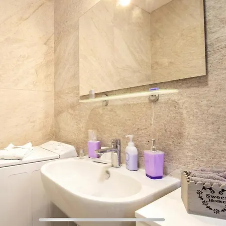 Stylish Close By Trastevere And Life Rome
